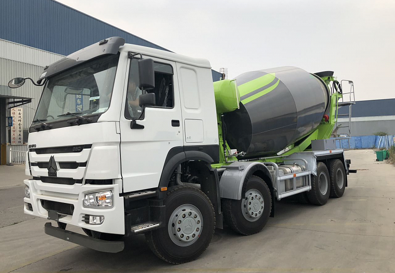 Автобетоносмеситель HOWO HW76 8X4 14 КУБ.М. фото 1